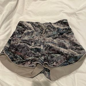 Lululemon Choose A Side Reversible Shorts